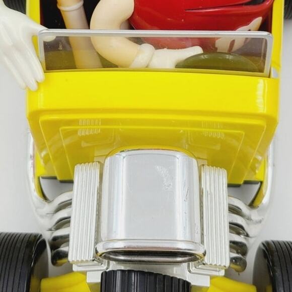 Vintage M & M Candy Dispenser "Rebel Without a Clue Hot Rod" (not working) - Picture 5 of 7